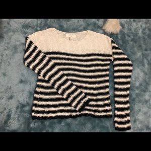 Forever 21 sweater size S